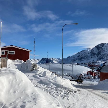 Isi4U Hostel Sisimiut Exteriér fotografie